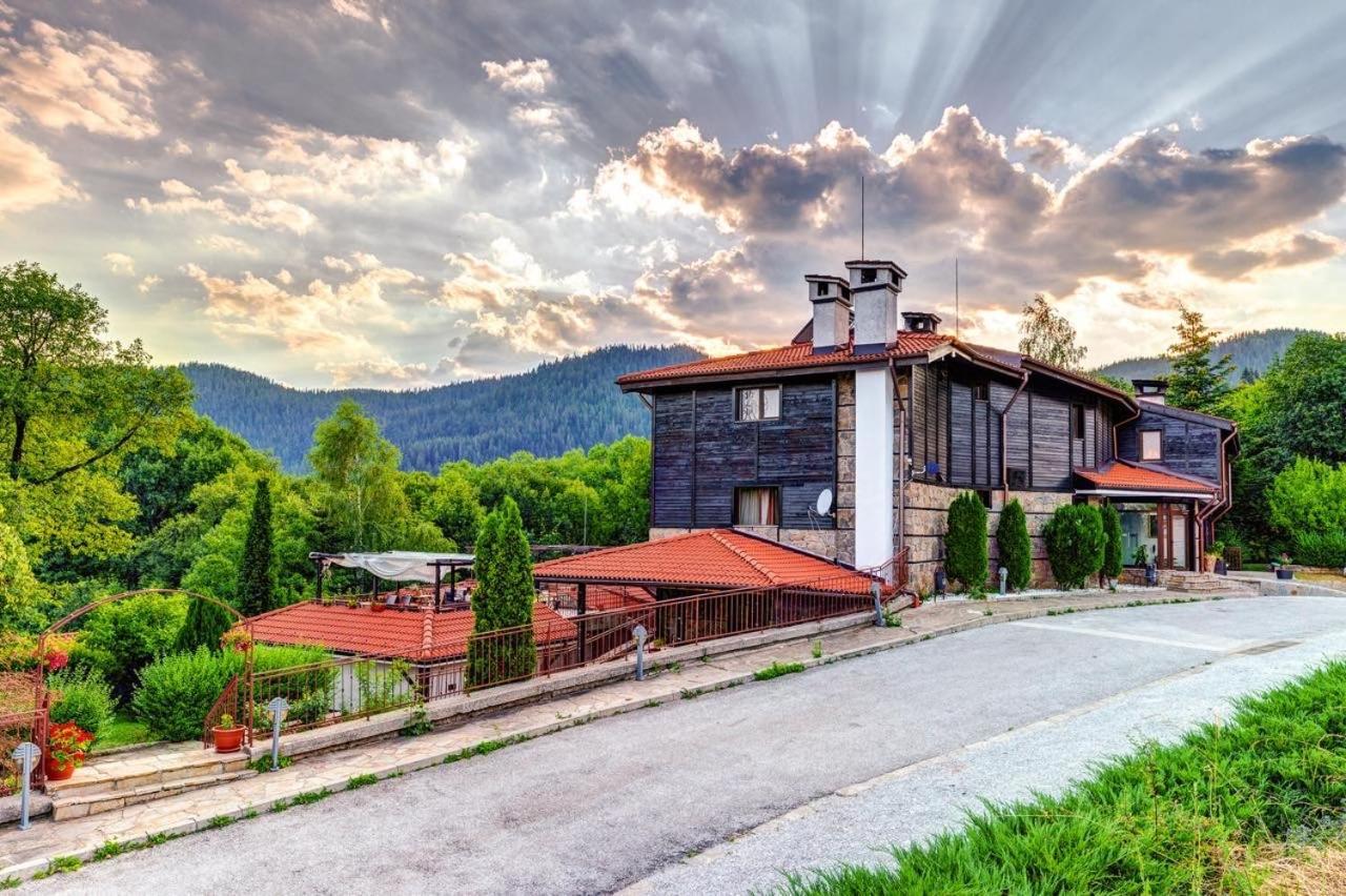 Hotel Smilen Smolyan Exterior foto